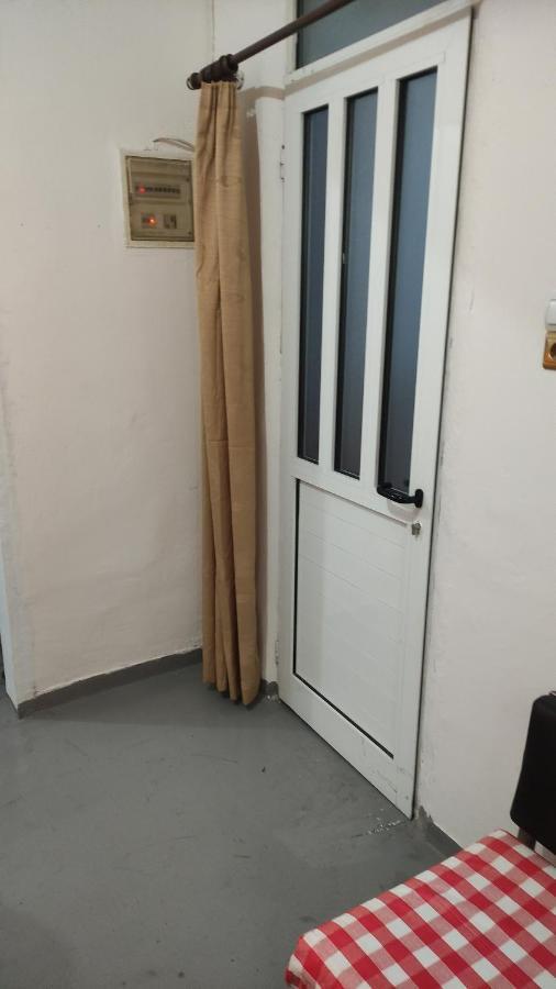 Ngm . Home Piraeus Bagian luar foto