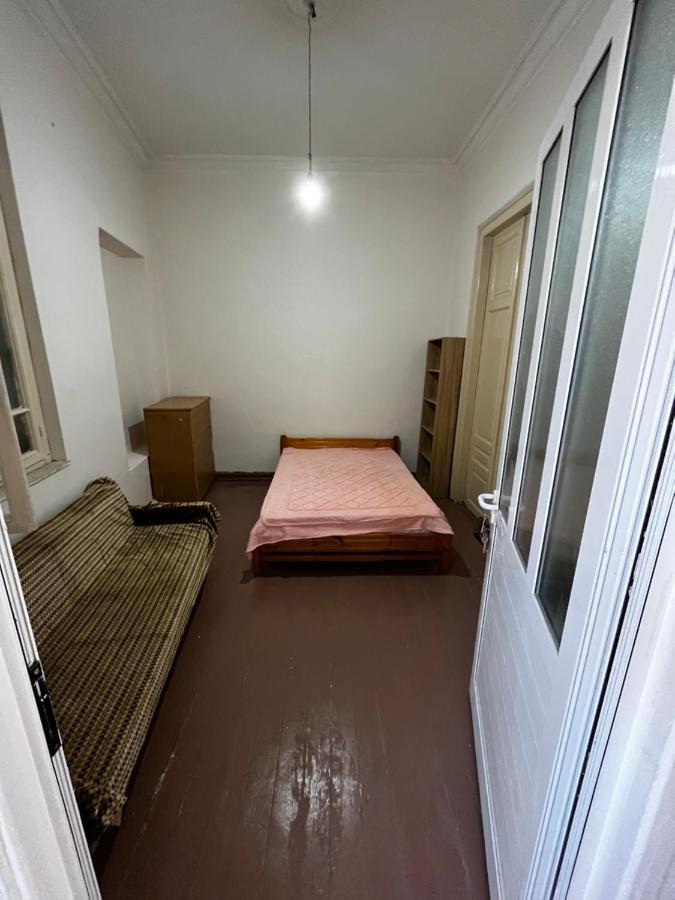 Ngm . Home Piraeus Bagian luar foto