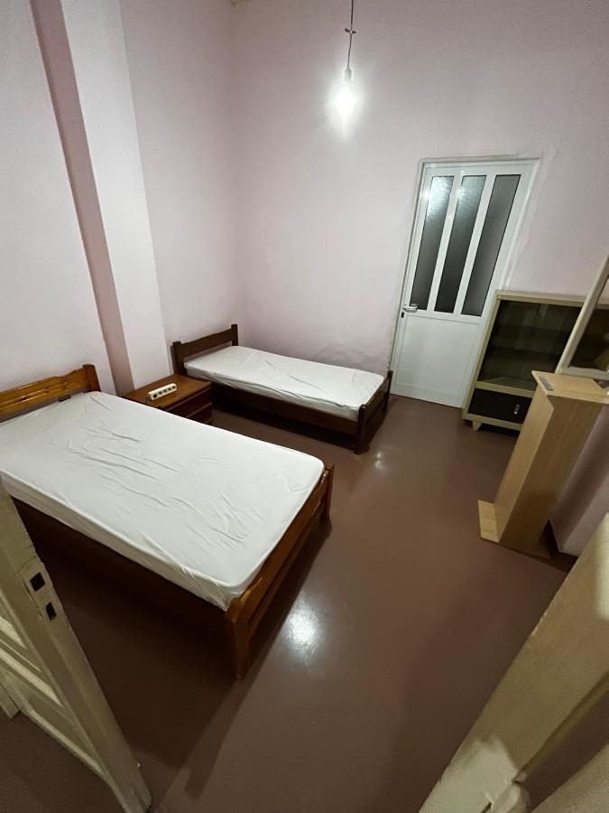 Ngm . Home Piraeus Bagian luar foto